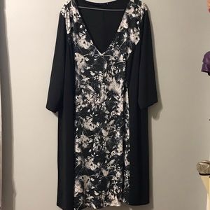 Super Flattering Black and White Dress